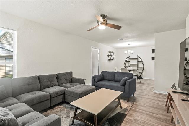 Building Photo - 2315 Housley Dr