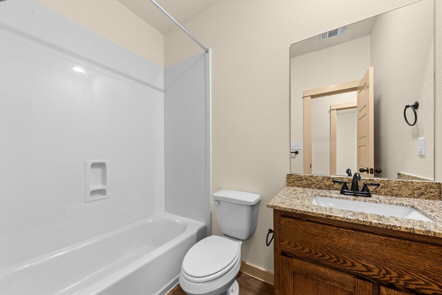 Building Photo - 5901 Cordillera Dr