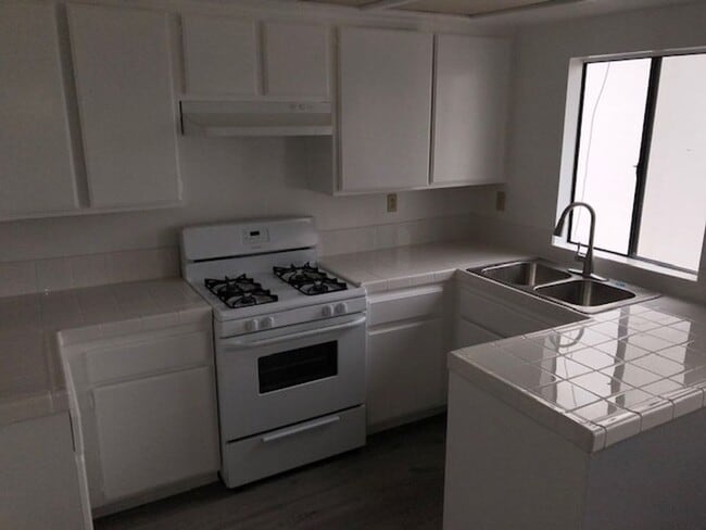 Building Photo - 257TH