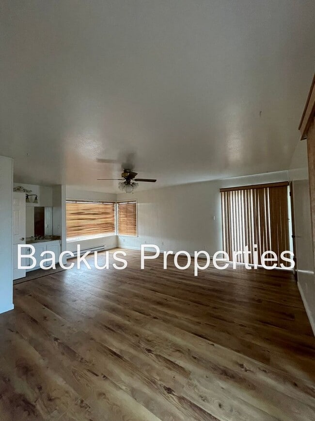 Building Photo - Wonderful home in North Salinas Four bedroom with pool