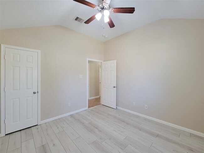 Building Photo - 9514 Garnet Falls Ln