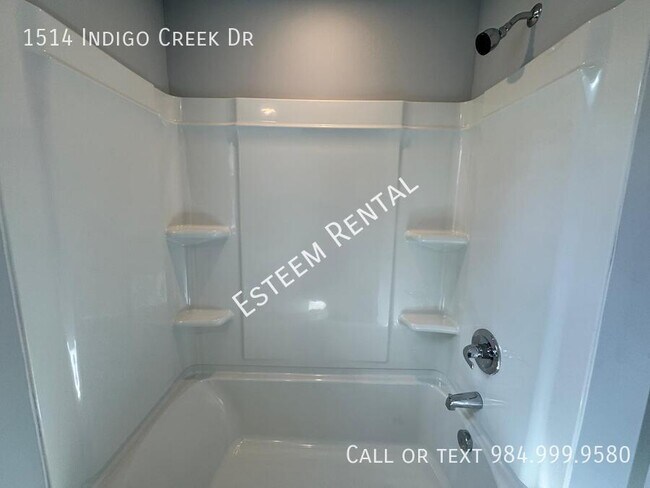 Building Photo - 1514 Indigo Creek Dr