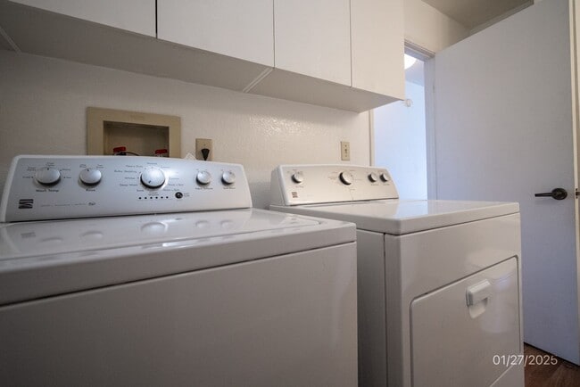 Building Photo - 2BR/1BA Townhouse (Upstairs unit) in Hikino 3 (Waipio Gentry)