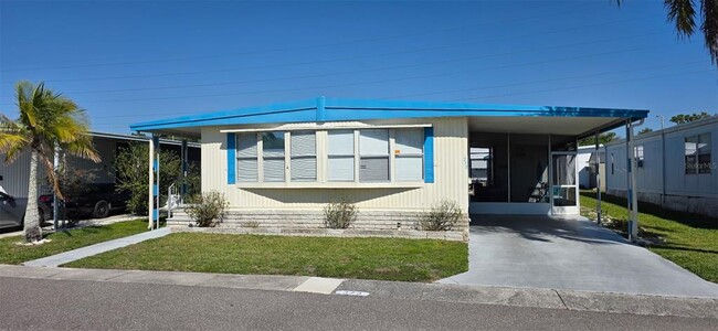 Building Photo - 373 Majesty Dr