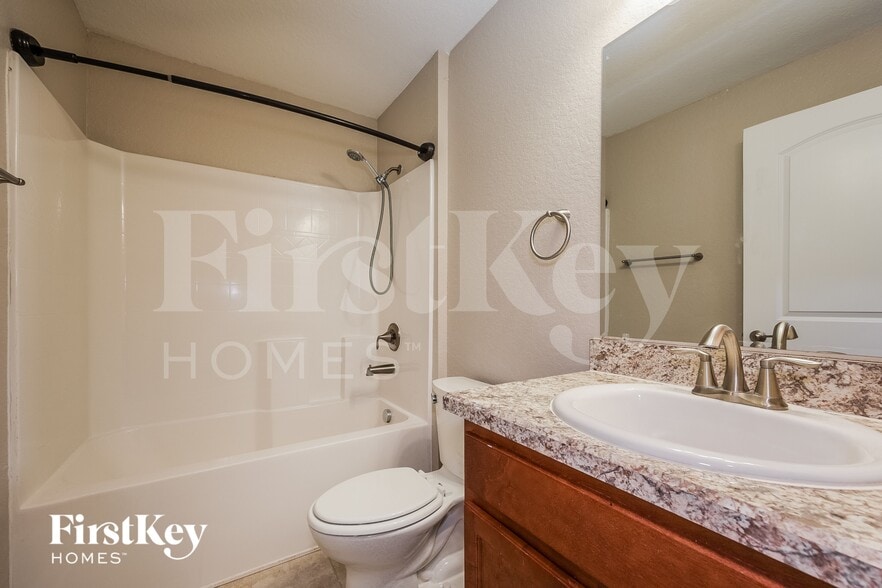 Building Photo - 1581 Lemon Ave