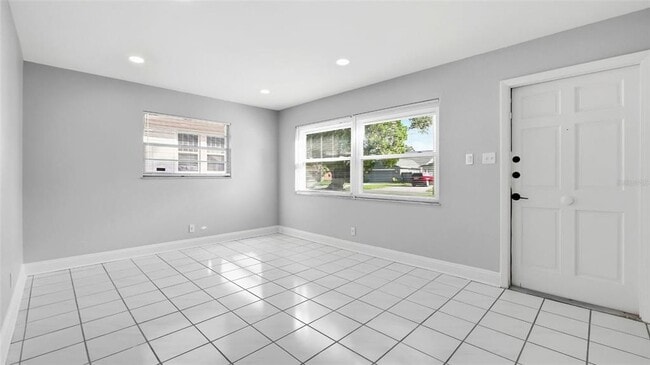 Building Photo - 1131 55th Ave N