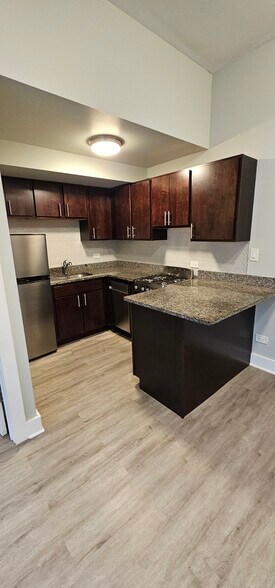 Building Photo - 1437 N Dearborn St