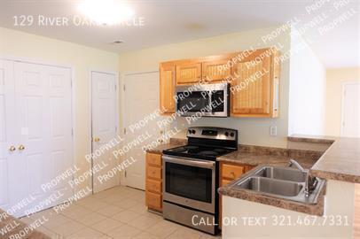 Building Photo - 129 River Oaks Cir