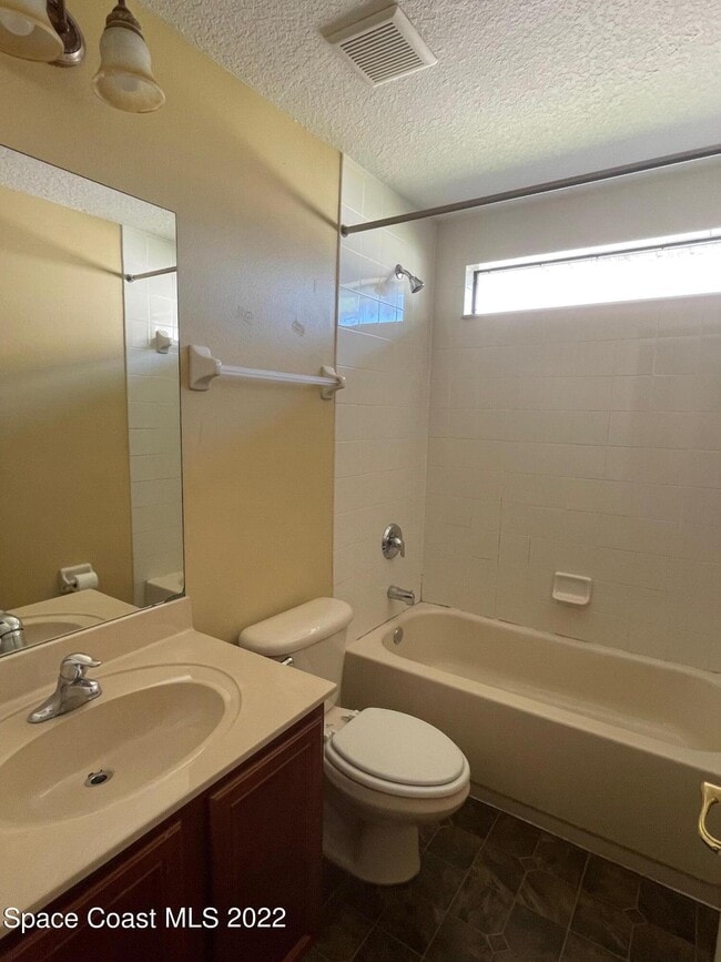 Building Photo - 1897 Gould Ave SW