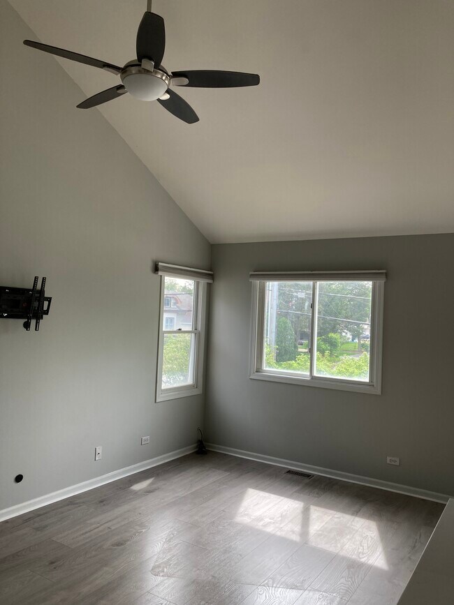 2nd Floor - 343 Westmore Meyers Rd