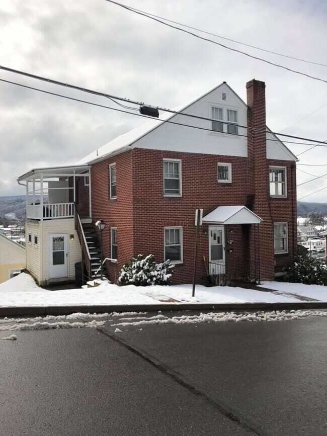604 E 4th St 604 E 4th St Bloomsburg PA 17815 Apartment Finder