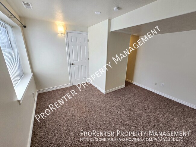 Building Photo - 1911 1485 W