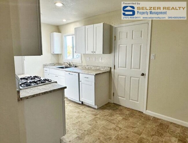 Building Photo - 1068 Alice Ave