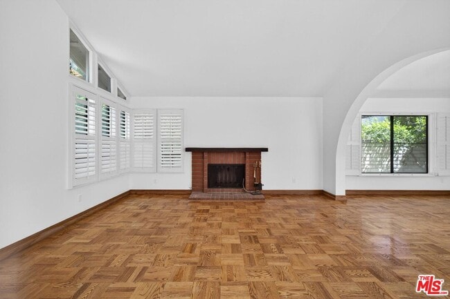 Building Photo - 7652 Quimby Ave