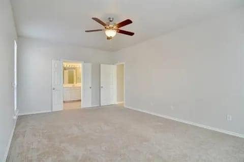 Building Photo - 8729 Sunset Trace Dr