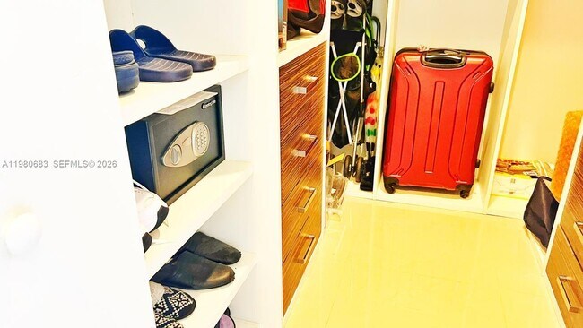 Building Photo - 7901 Hispanola Ave