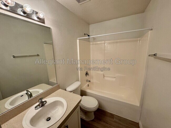 Building Photo - 1011 Morvan Ln