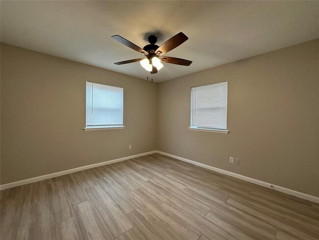 Building Photo - 1626 W Boyd St