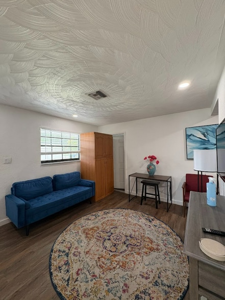 Building Photo - 2911 NW 11th St