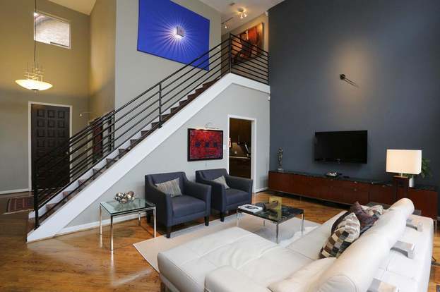 Building Photo - 1551 Cortlandt St