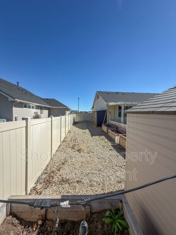 Building Photo - 12913 S Salerno Ave