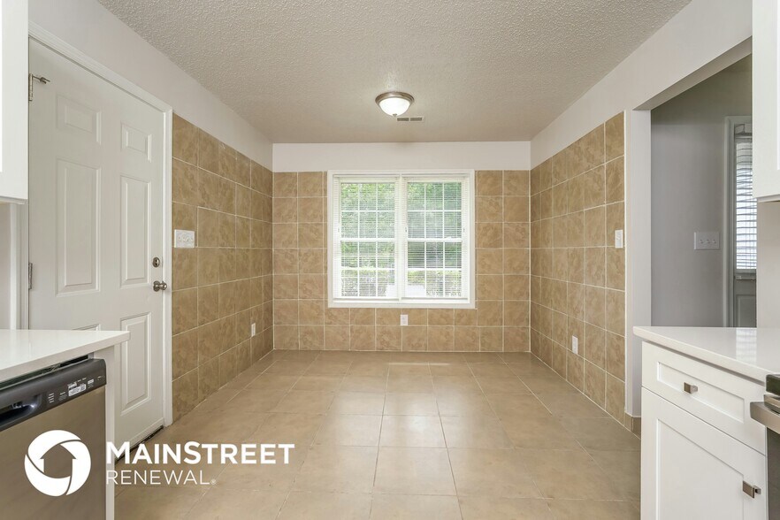 Building Photo - 5603 Green Apple Dr