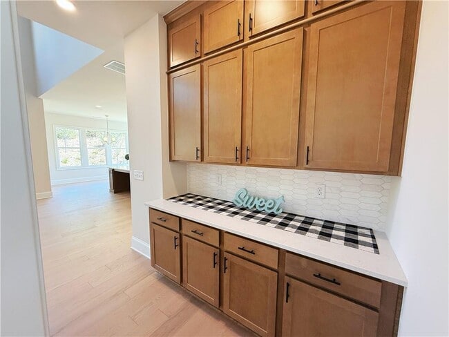 Building Photo - 2450 Colliers Ln
