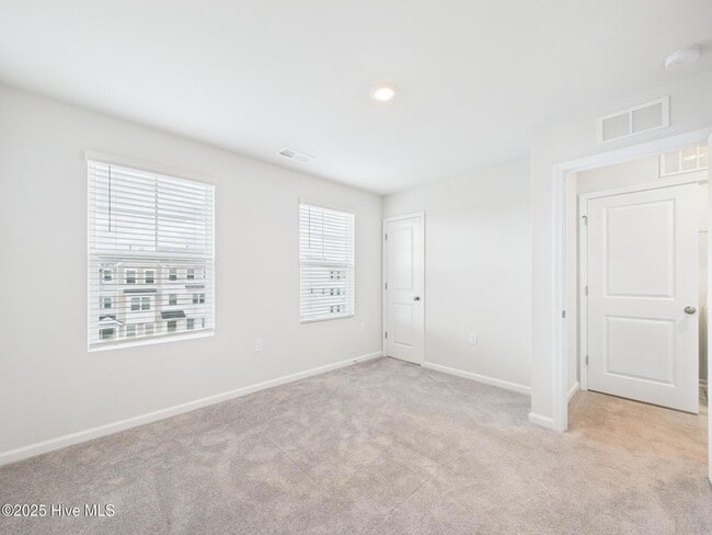 Building Photo - 2709 Chert Ln