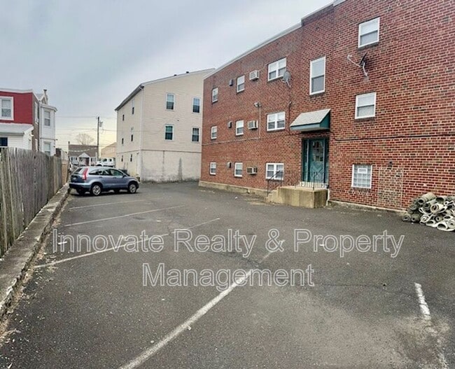 Building Photo - 9513 Hoff St