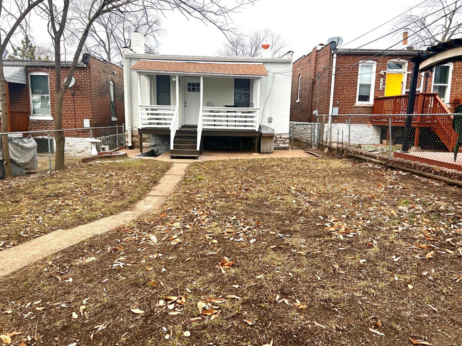 Building Photo - 3956 Tholozan Ave