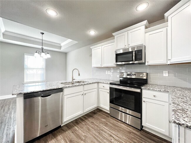 Building Photo - 1721 Charismatic Dr