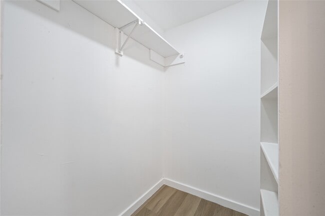 Building Photo - 14015 Cleobrook Dr