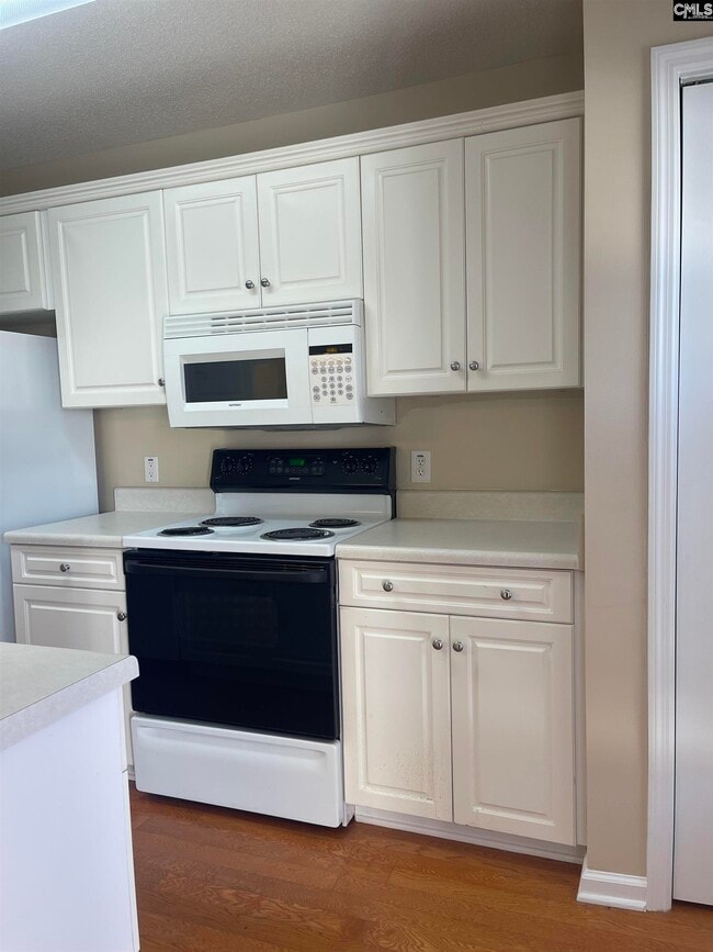 Building Photo - 2320 Mall Terrace Ct