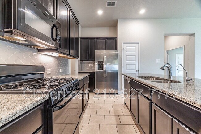 Building Photo - 12425 Belfort Point
