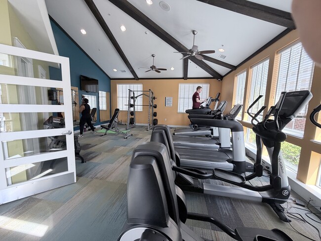 Building Photo - 5613 Freewill Ln