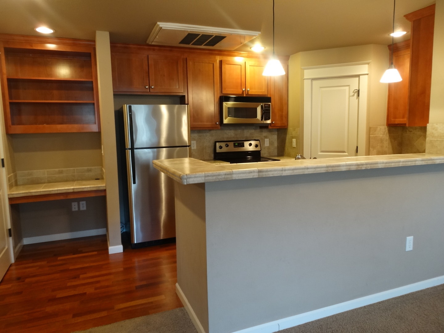 Building Photo - 3640 Summerlinn Dr
