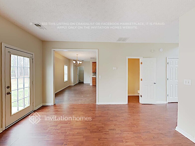 Building Photo - 90 Ardella Dr