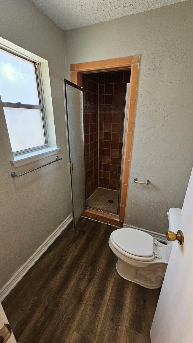 Building Photo - 23915 Spring Fork Dr