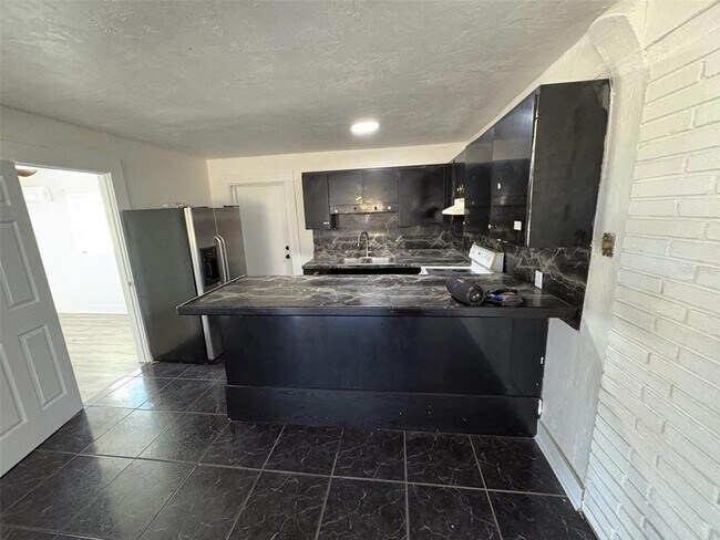 Building Photo - 1836 SW Harlem Cir