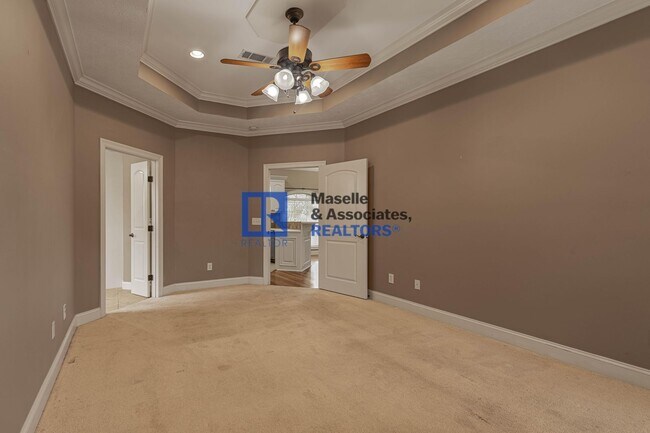 Building Photo - 403 Evian Way