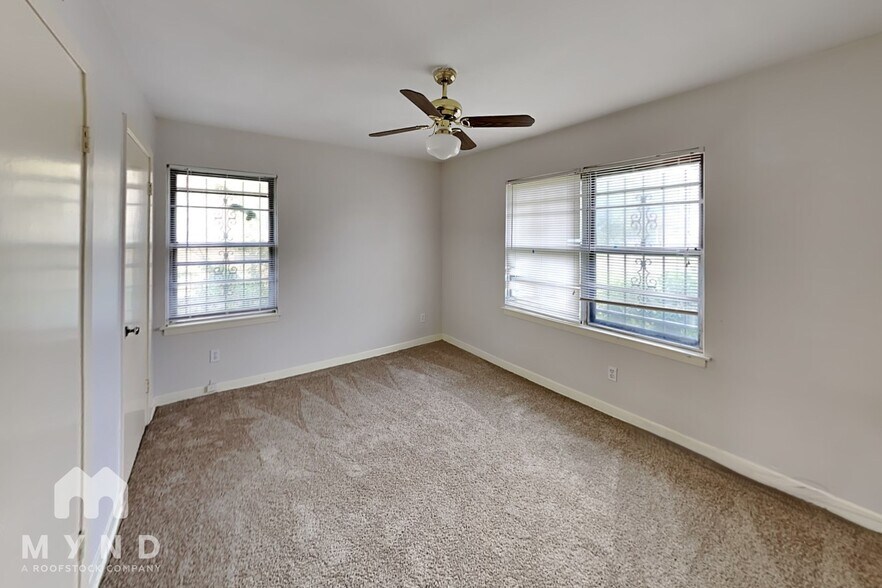 Building Photo - 4310 Boynton Dr