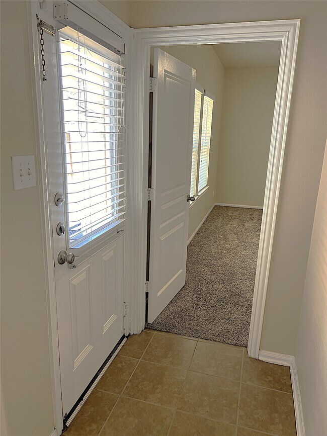 Building Photo - 17222 Hannah Oaks Ln