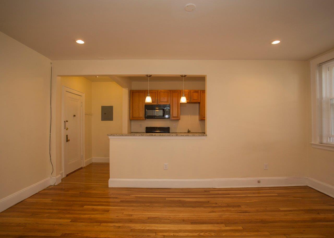 Building Photo - 140 Highland Ave
