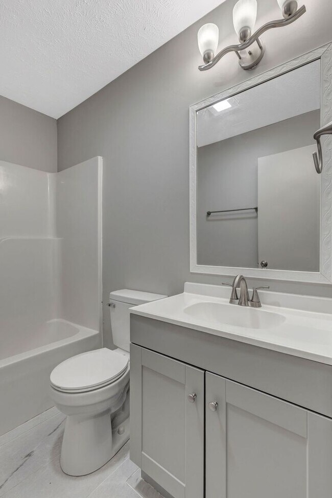 Building Photo - Three Bedroom Ranch w/ Basement in Dover with over an acre lot!