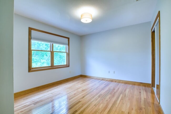 Building Photo - Spacious 2-Bedroom, 2-Story Apartment with Walk-Out Basement