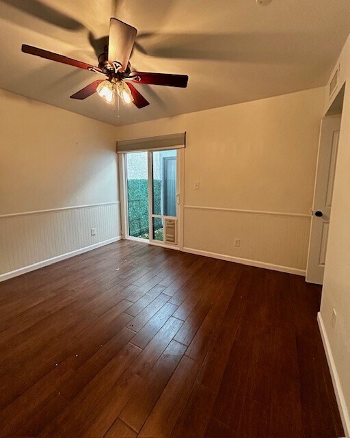 Building Photo - 2619 E Windsor Ave