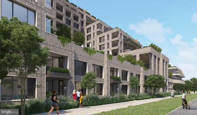 Building Photo - 10511 Strathmore Hall St