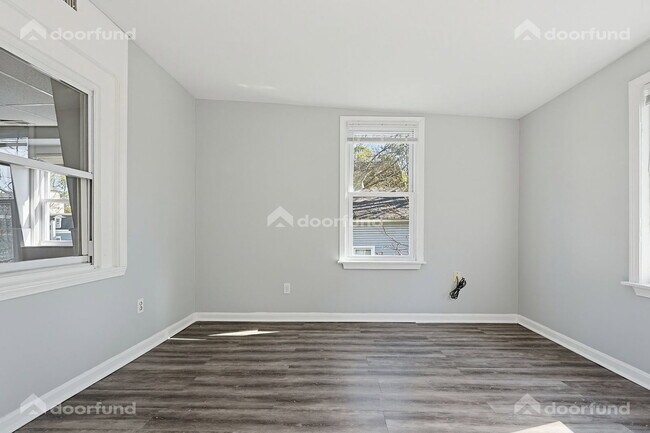 Building Photo - 17 Wachusett St