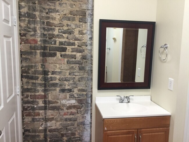 Building Photo - Home for rent in Avondale