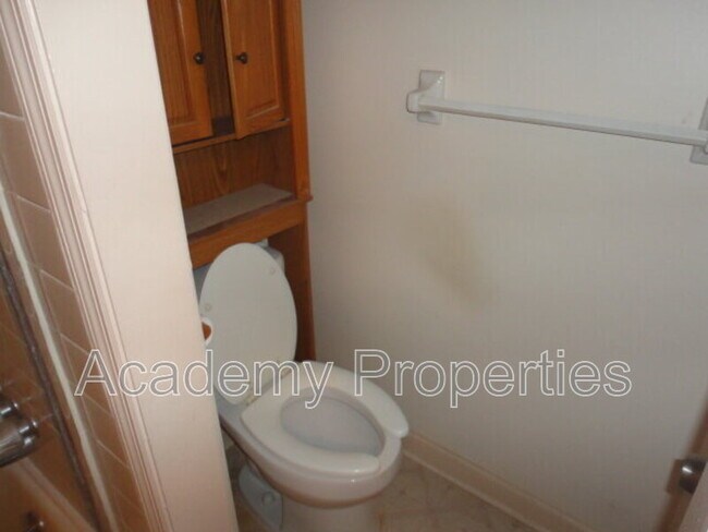 Building Photo - 1417 Pennel Dr